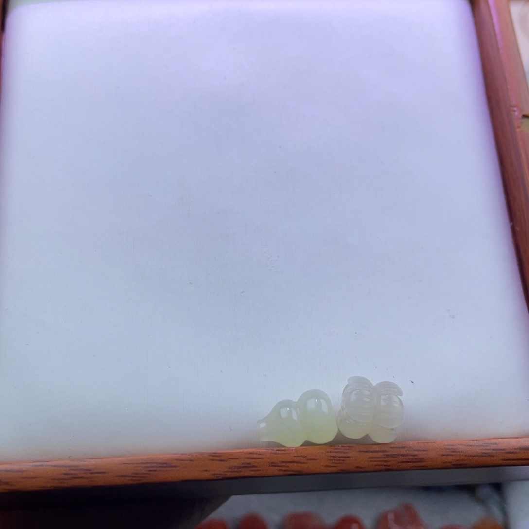 和田玉配饰未镶嵌焕****）