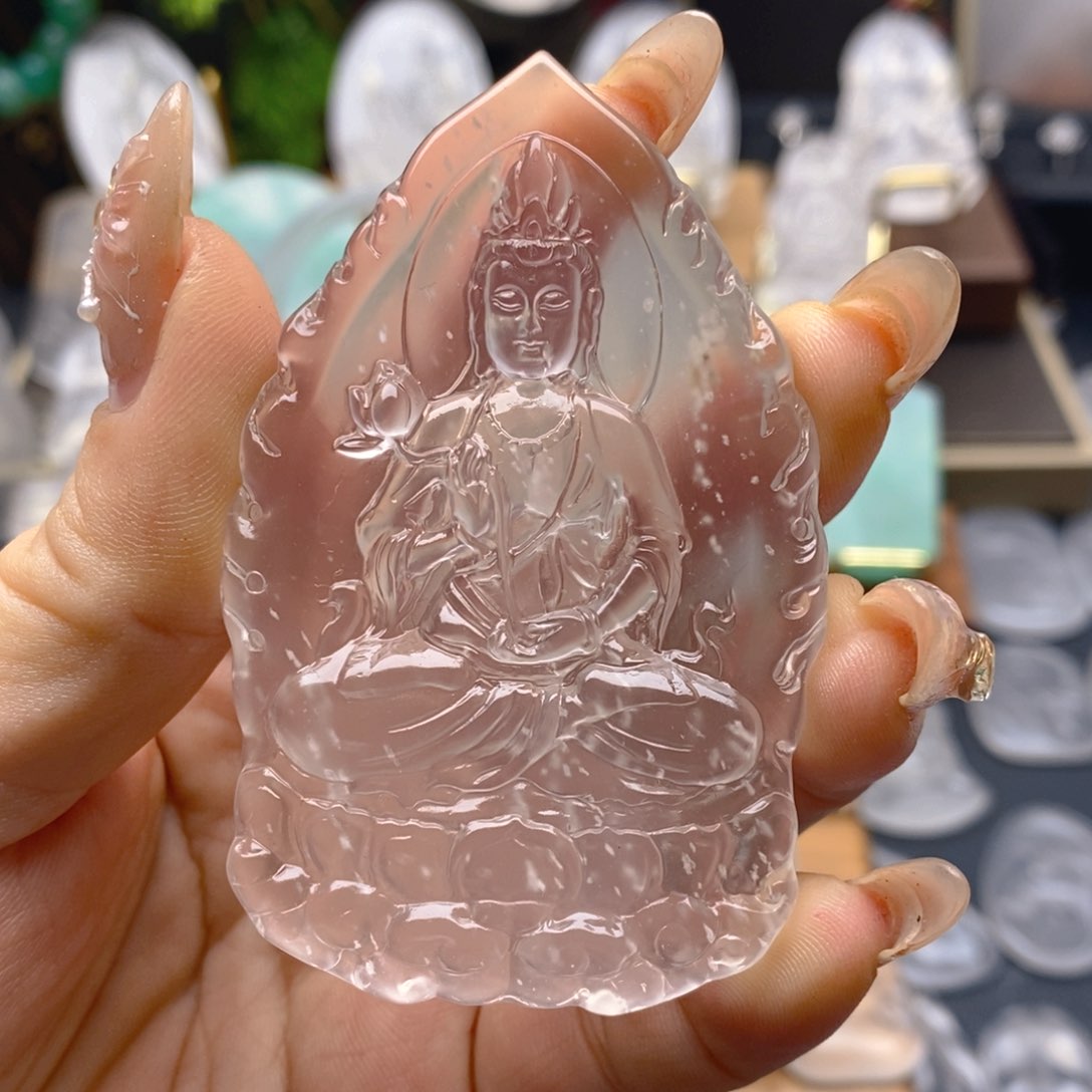 石英质玉颈饰未镶嵌夜*央