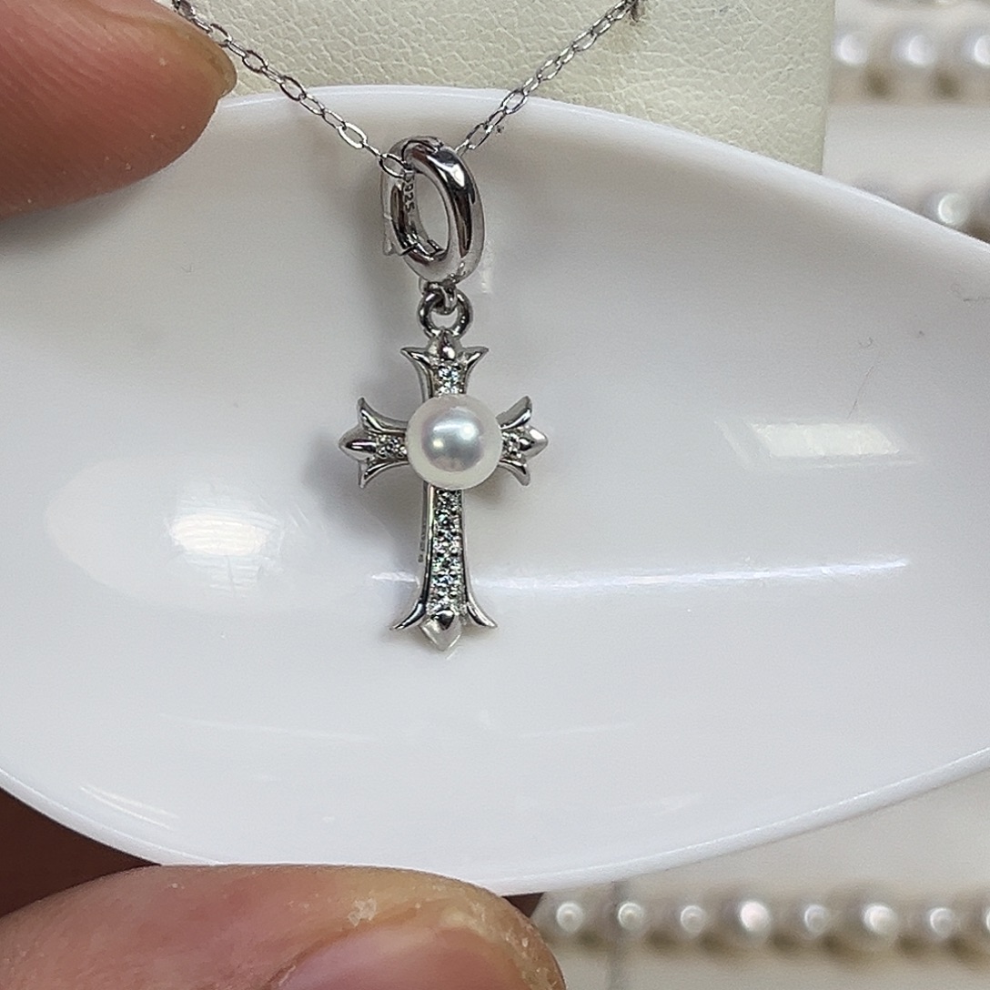 银S925镶嵌淡水珍珠颈饰