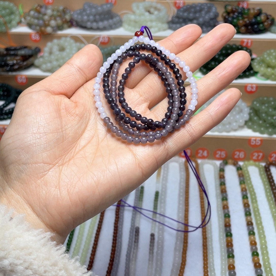 和田玉未镶嵌颈饰4mm