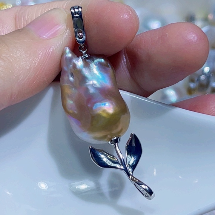 颈饰未镶嵌淡水珍珠