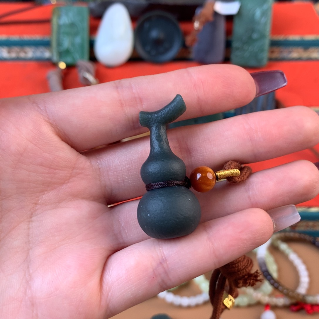 和田玉（糖玉）挂件未镶嵌