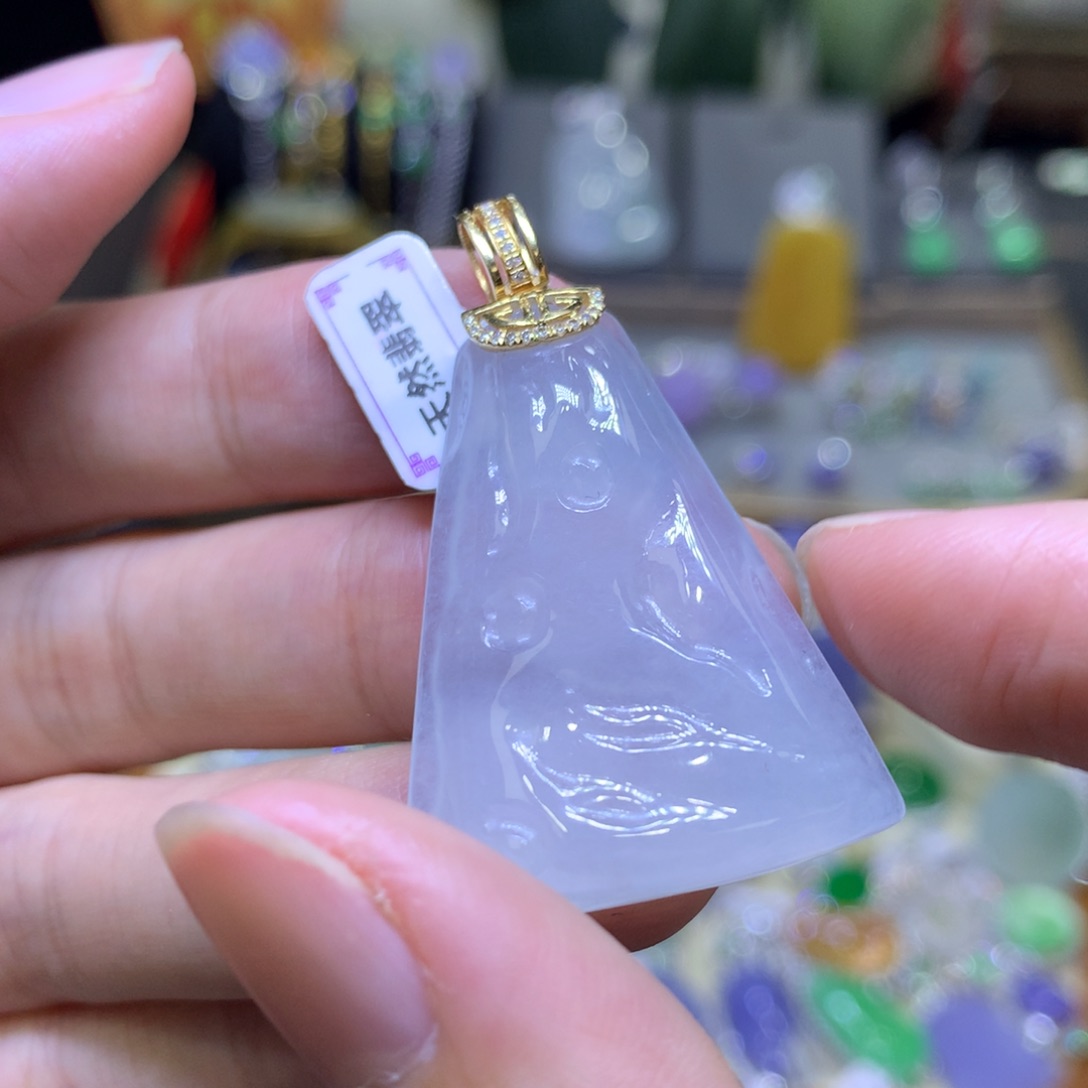 翡翠18K金镶嵌颈饰翡翠吊坠项链