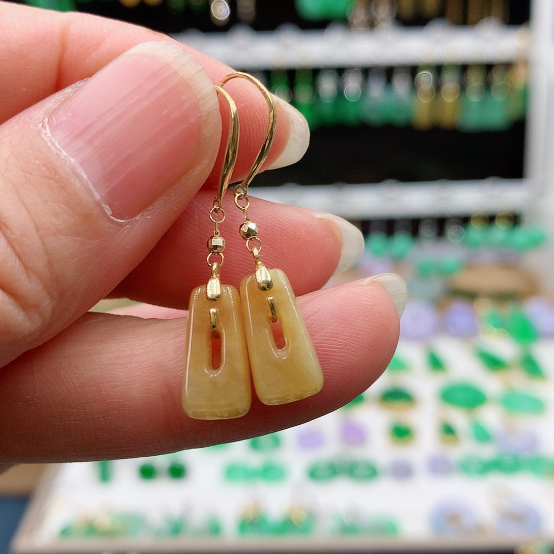 翡翠耳饰18K金镶嵌的