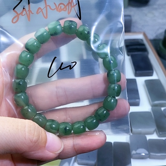 和田玉未镶嵌珠宝半成品?***?