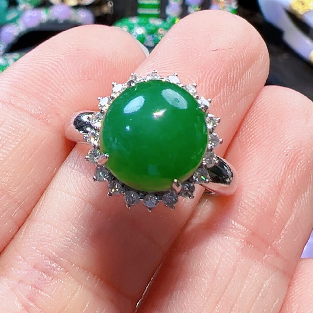 翡翠戒指18K金镶嵌签收后24小时鉴赏期