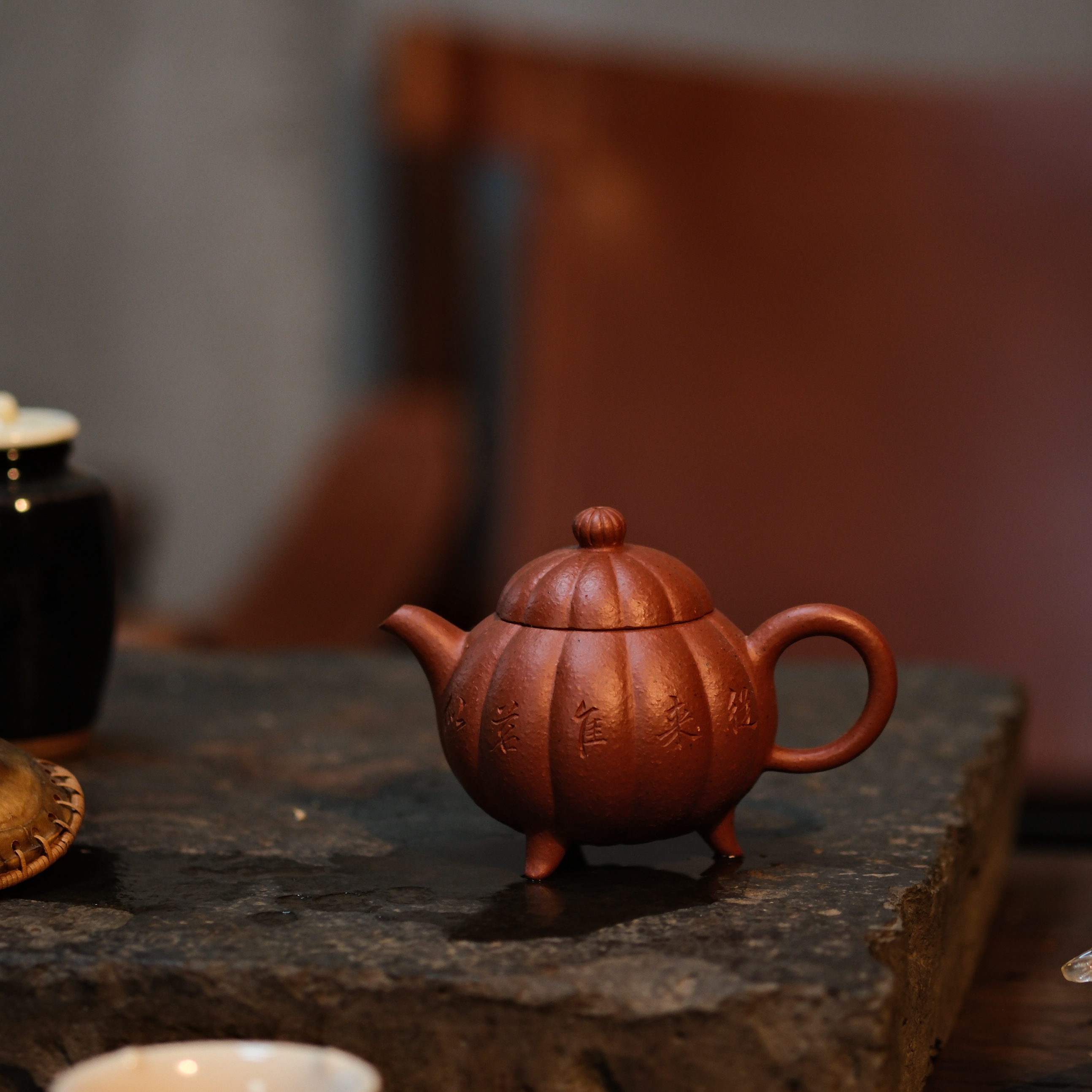 NO退换摹古生砂小煤窑梨皮朱泥鸣远三足筋纹壶120cc