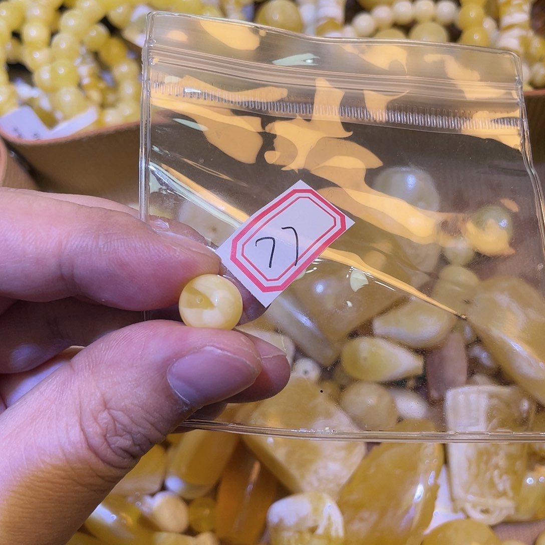 蜜蜡吊坠(不含链)未镶嵌瑕疵