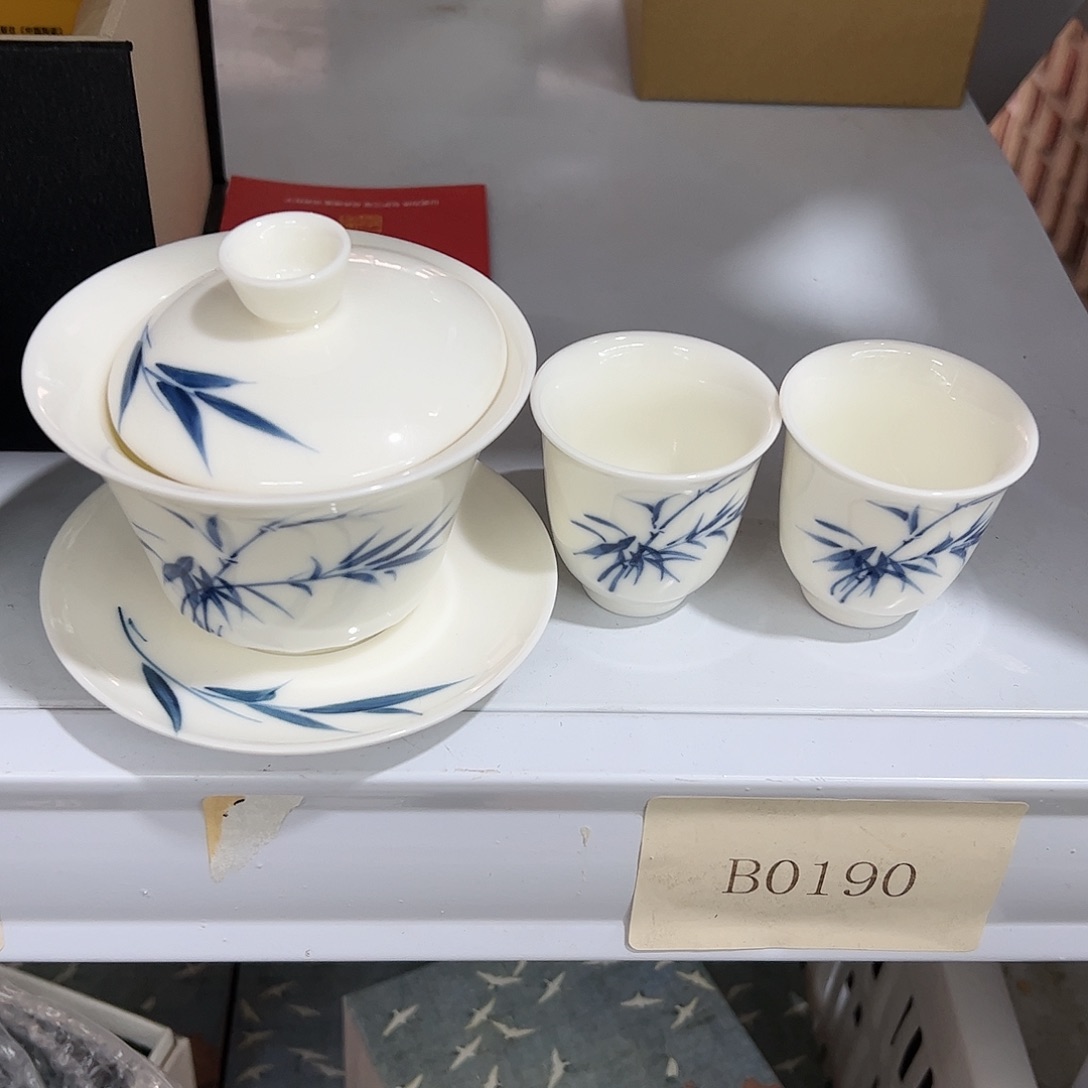 瓷片哈哈哈哈哈哈哈哈哈