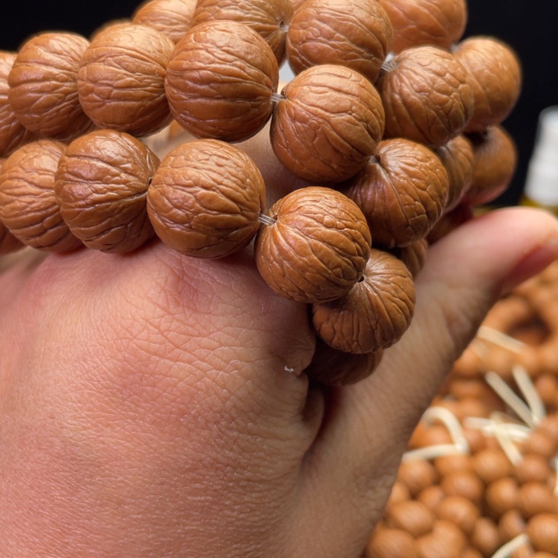 吊坠猴头核桃聚宝盆