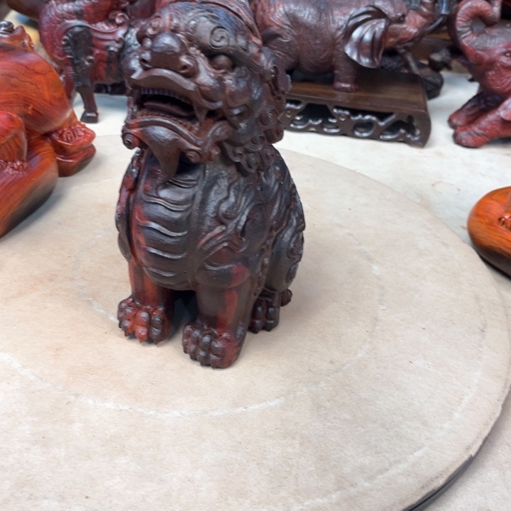 檀香紫檀（小叶紫檀）爱*人貔恘摆件