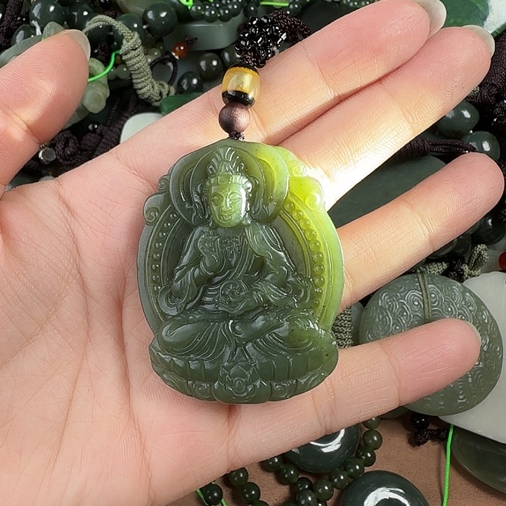 和田玉未镶嵌颈饰