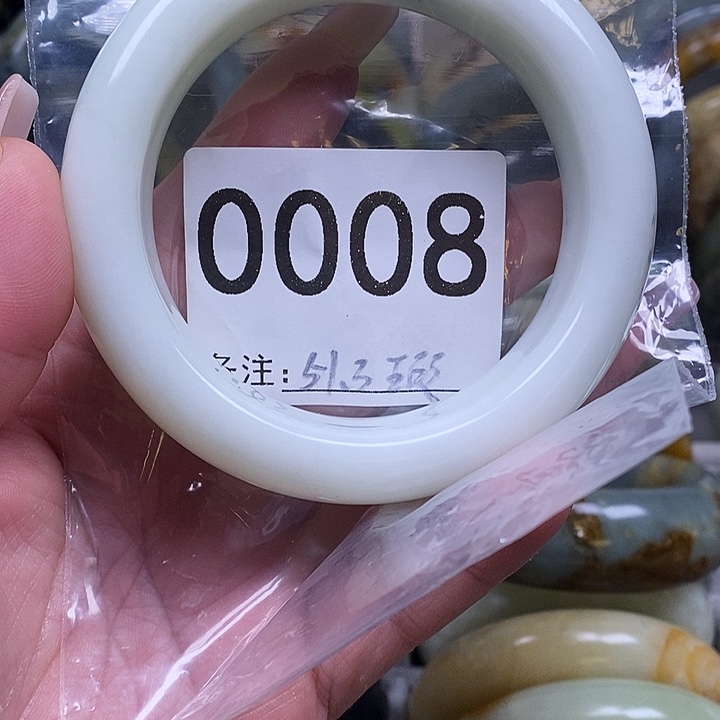 瑶***瑶蛇纹石玉未镶嵌手镯