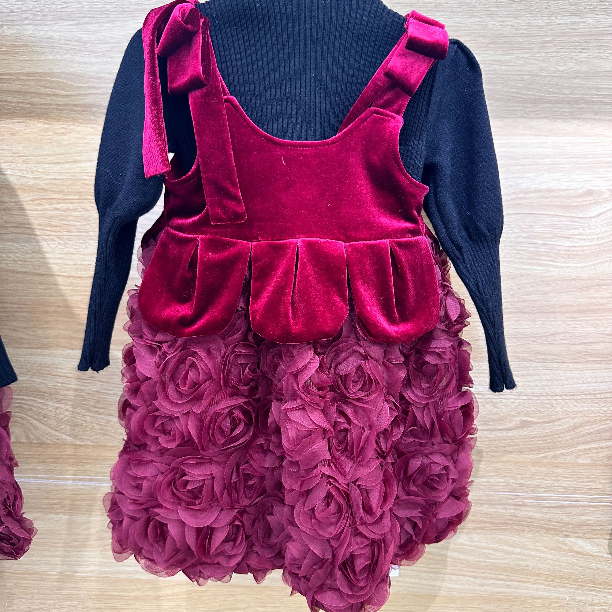 田木果 小女童  冬季裙子红色