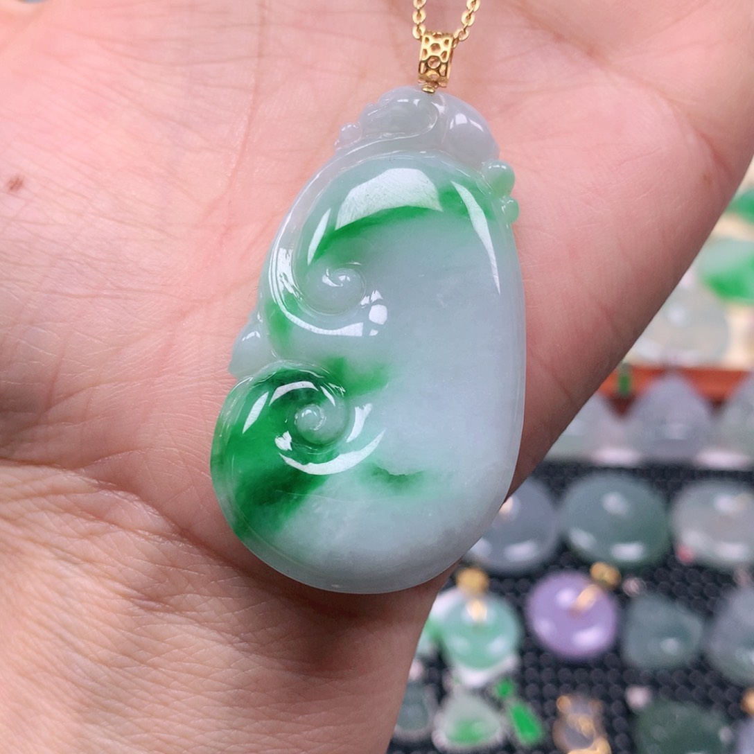 【闪购商品】翡翠吊坠(不含链)18K金镶嵌