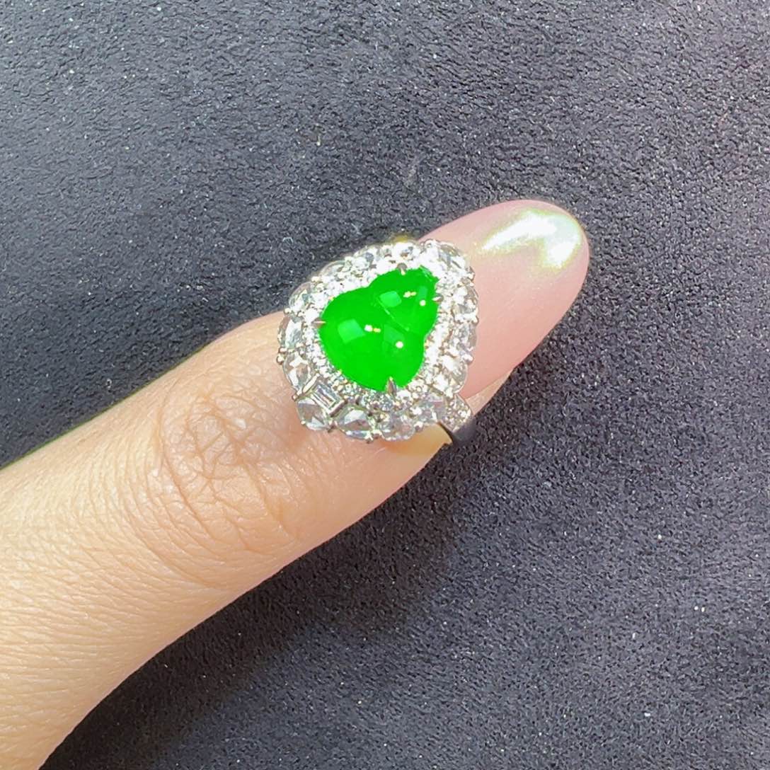 翡翠戒指18K金镶嵌葫芦