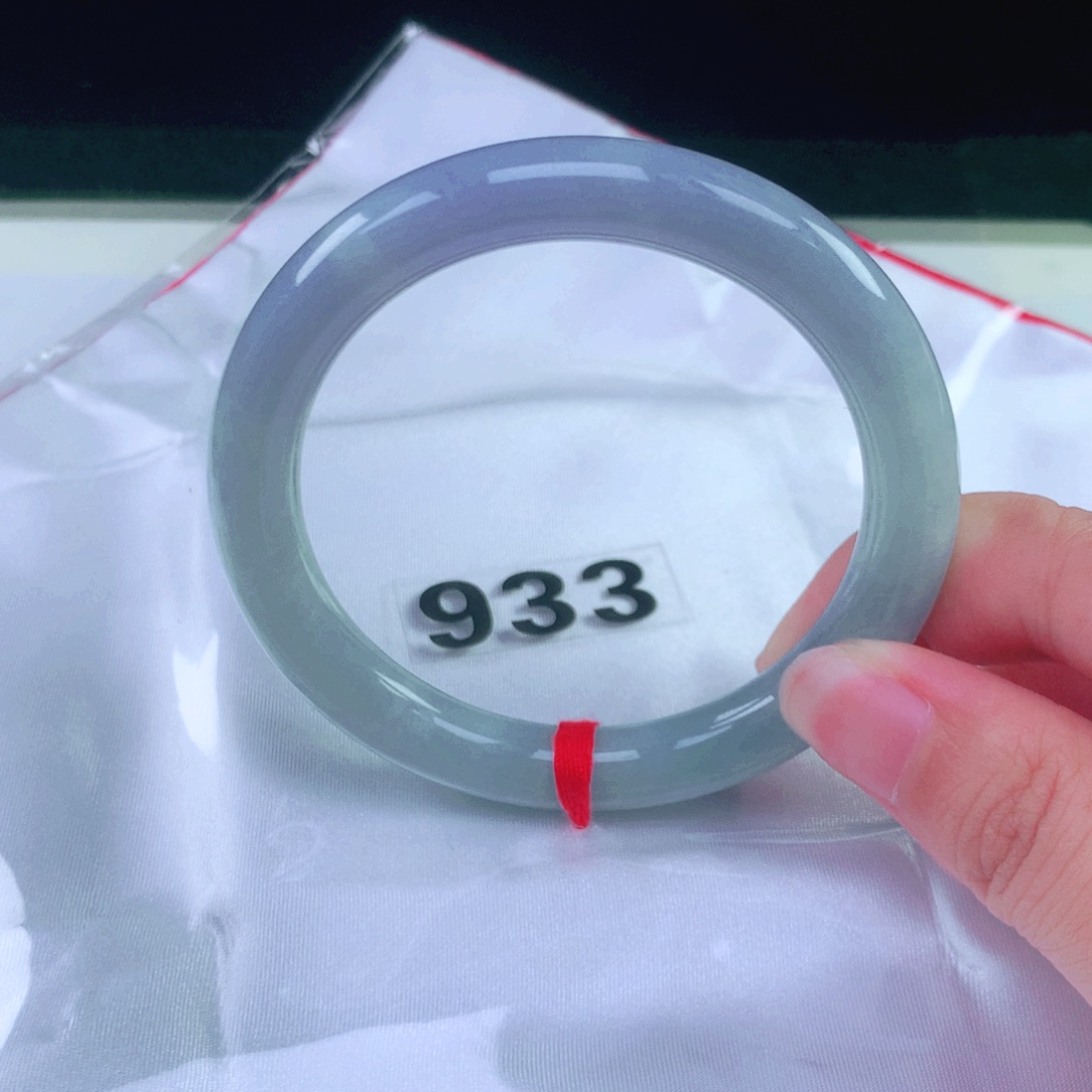 翡翠手镯未镶嵌翡翠手镯