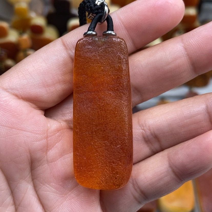 【闪购商品】琥珀颈饰未镶嵌