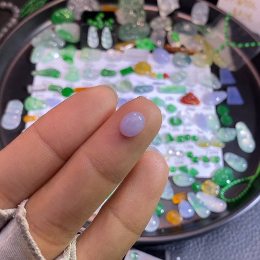 【闪购商品】翡翠挂件未镶嵌蛋