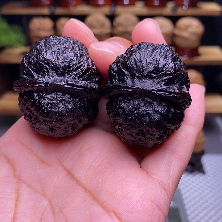文玩核桃吊坠方头蟾34