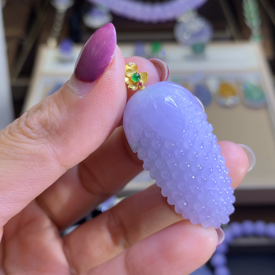 翡翠颈饰18K金镶嵌翡翠