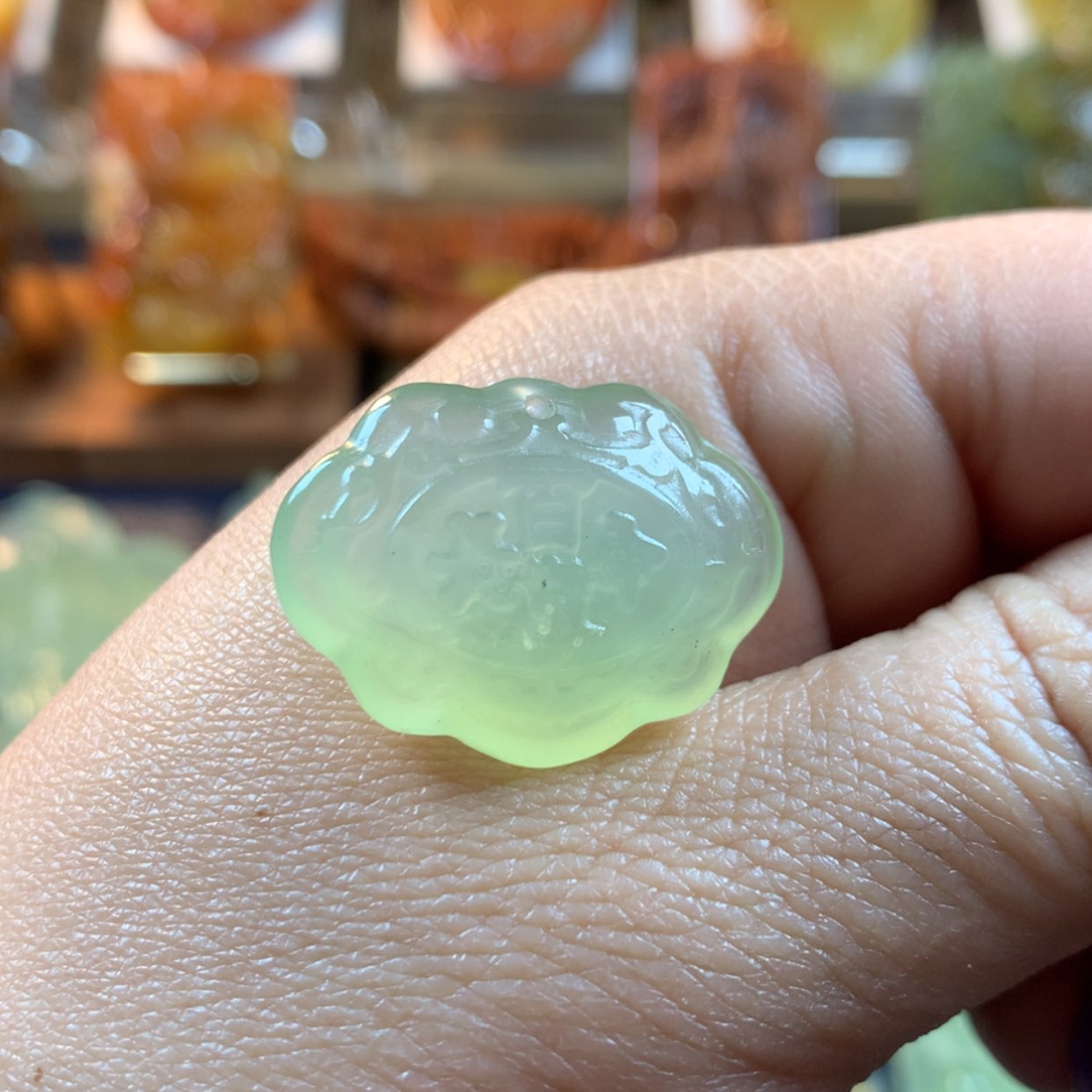 【闪购商品】蛇纹石玉颈饰未镶嵌