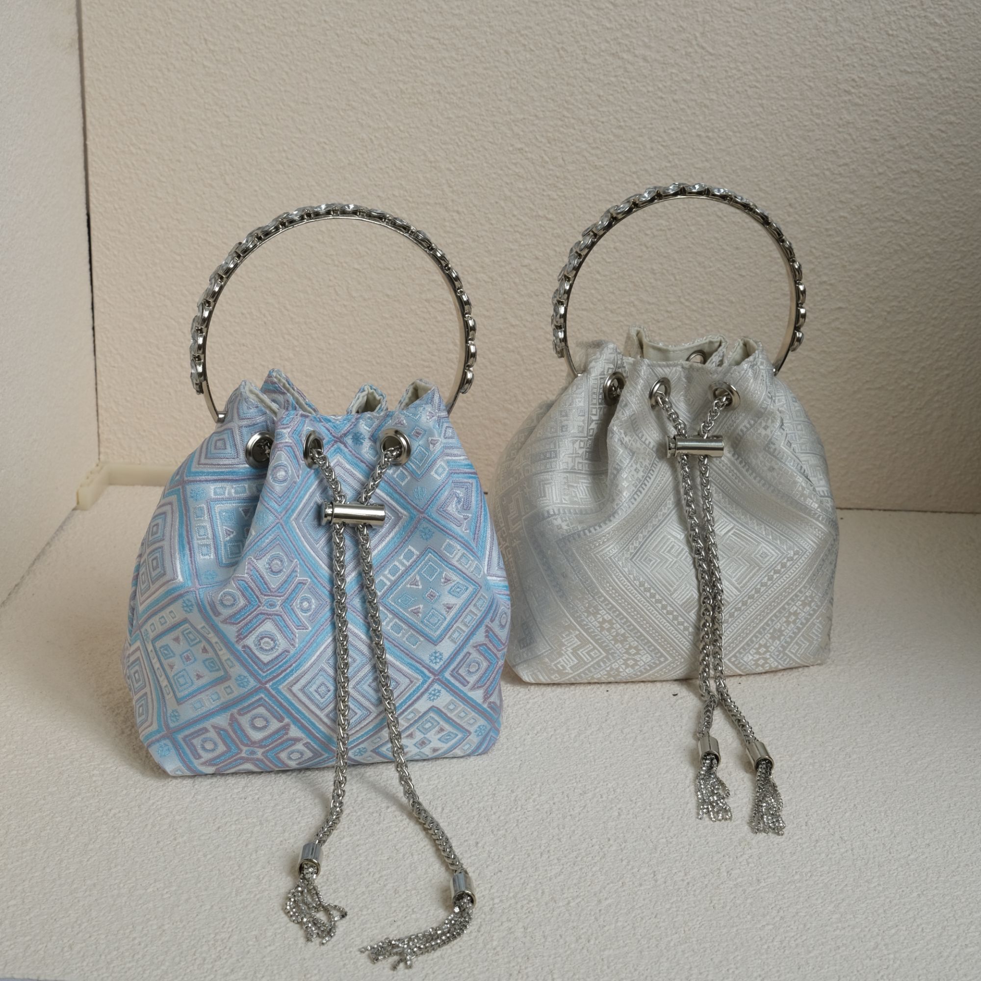 新中式民族风非遗壮锦轻奢晚宴时尚包包