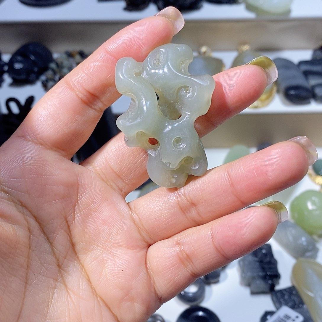 和田玉挂件未镶嵌