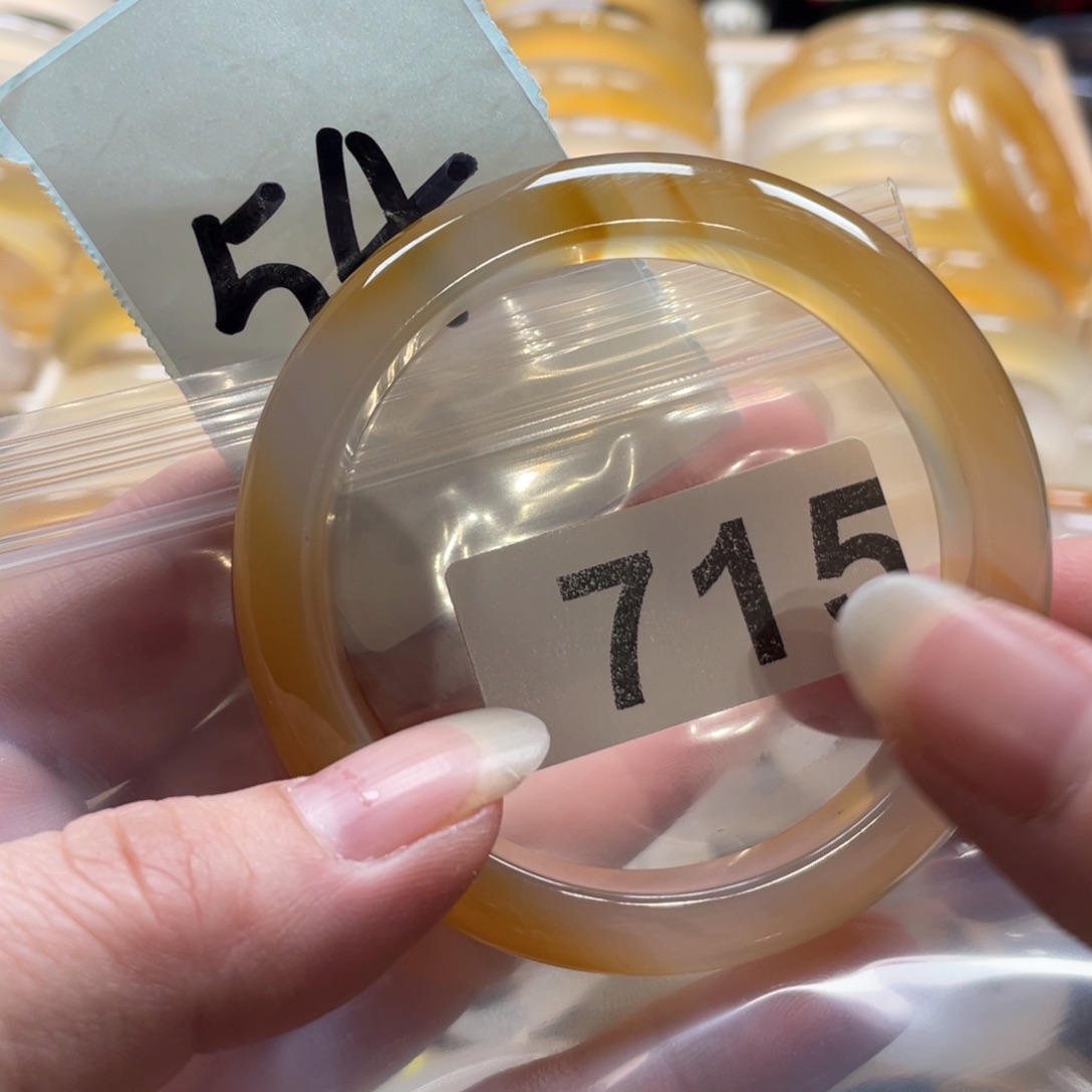 㤙***。玛瑙/玉髓未镶嵌手镯