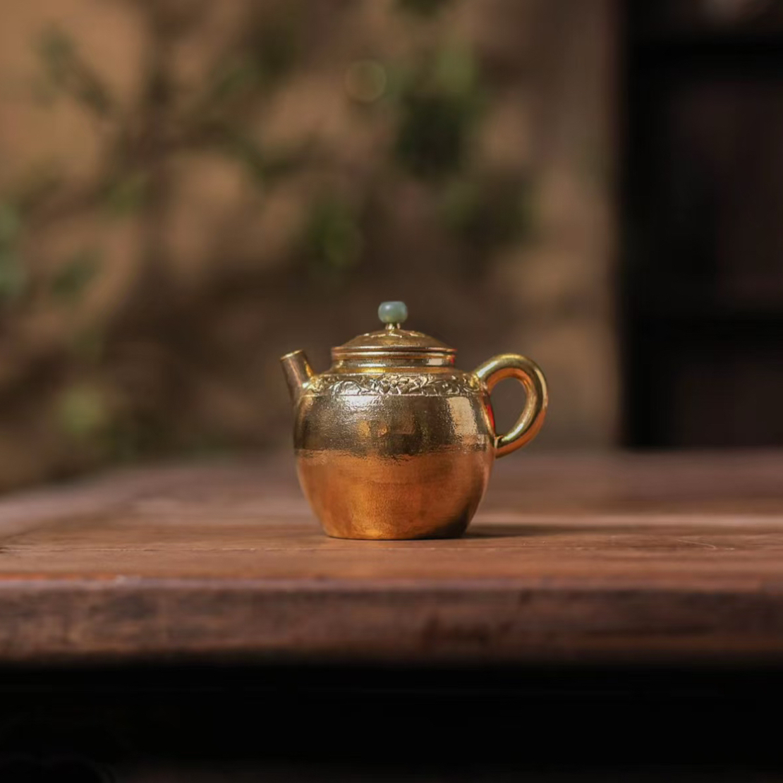 云由山坊唐草纹金彩壶泡茶壶
