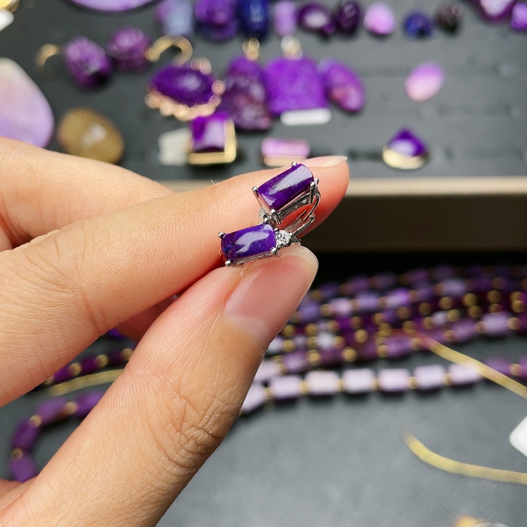 苏纪石（舒俱来）耳扣银S925镶嵌