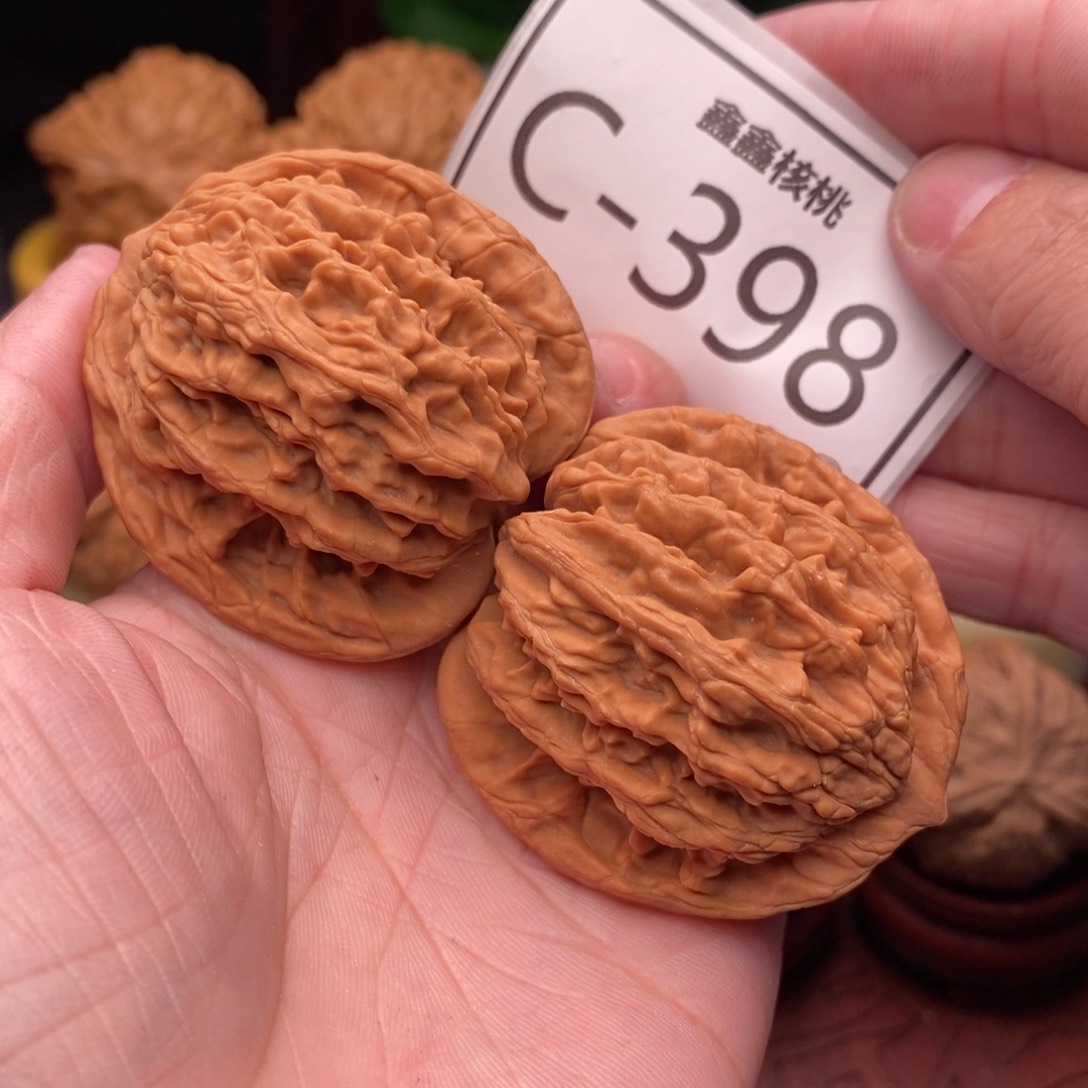 文玩核桃把件虎头44