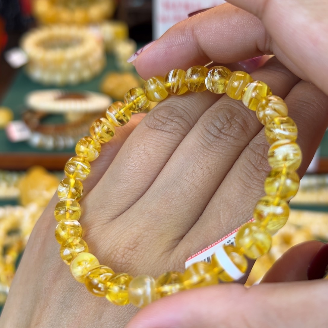 琥珀裸石未镶嵌ojjhbbbbbbhhjjm