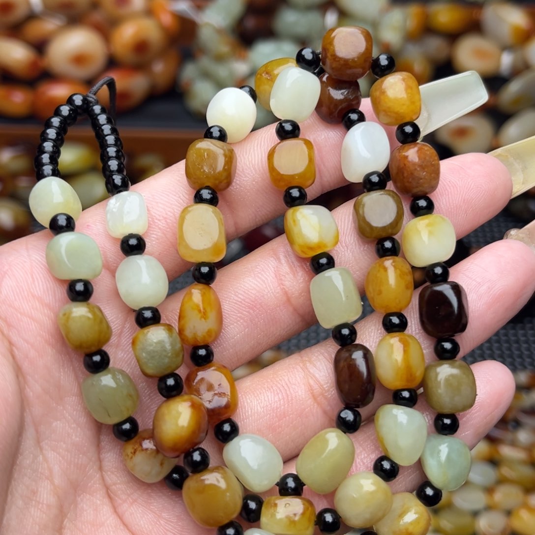 和田玉未镶嵌手串