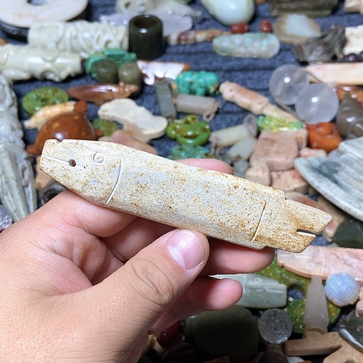 和田玉未镶嵌颈饰108