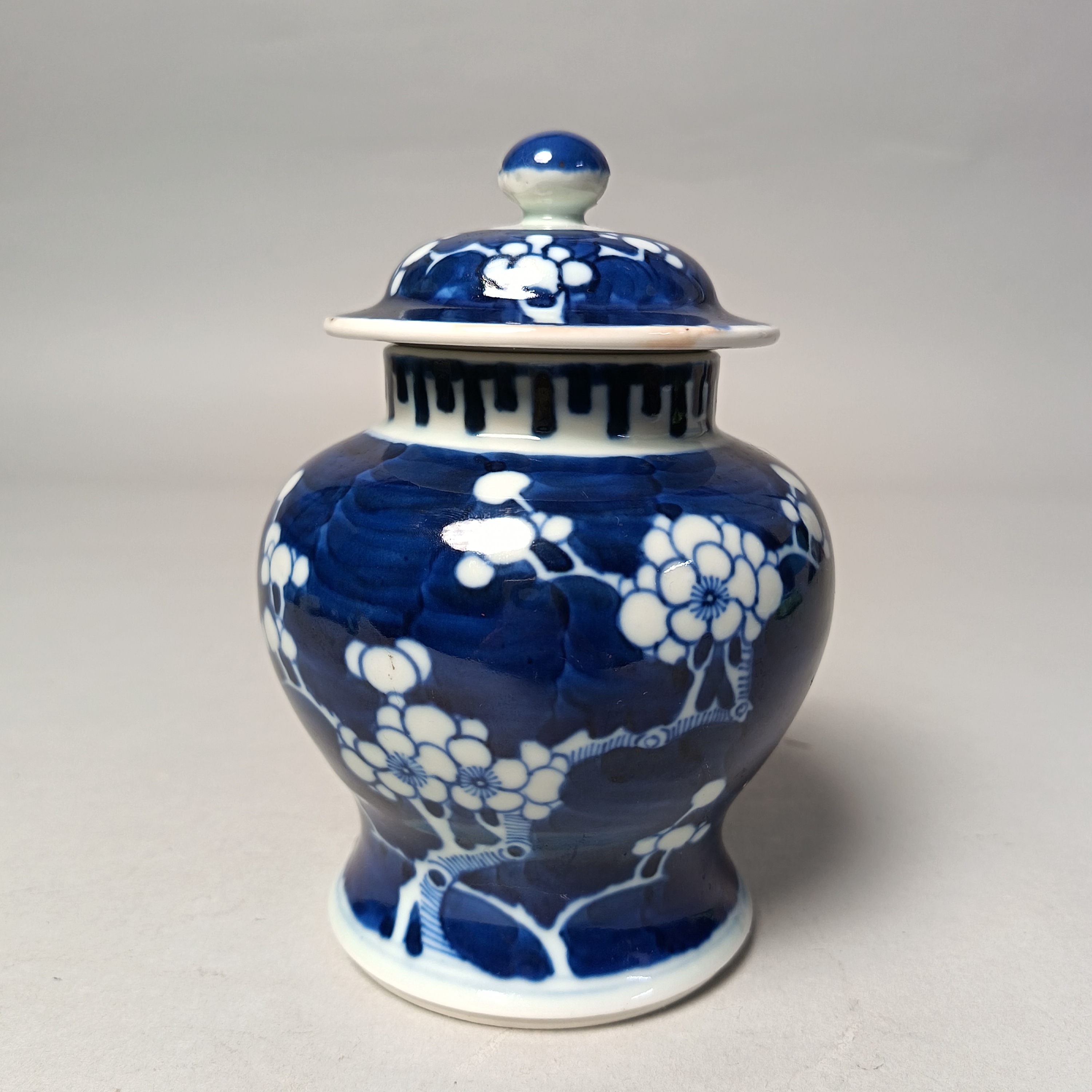 【010022644】清光绪 青花冰梅盖罐