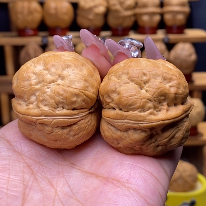 文玩核桃把件噬金蛤蟆头35号40尺