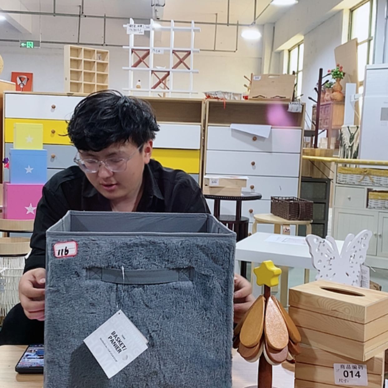 【闪购商品】塑料这是编号013