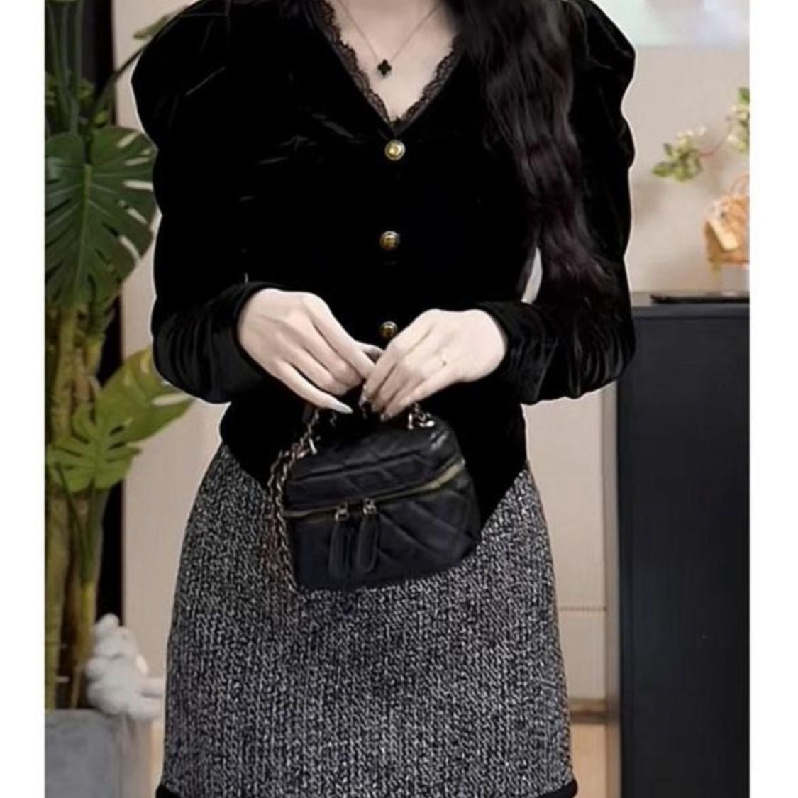 法式小香风蕾丝花边拼接金扣丝绒T恤2025秋冬显瘦打底衫女内搭