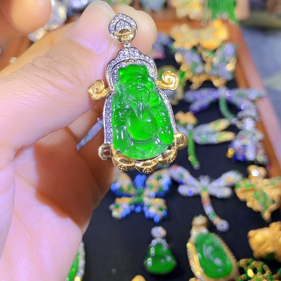 颈饰银S925镶嵌翡翠