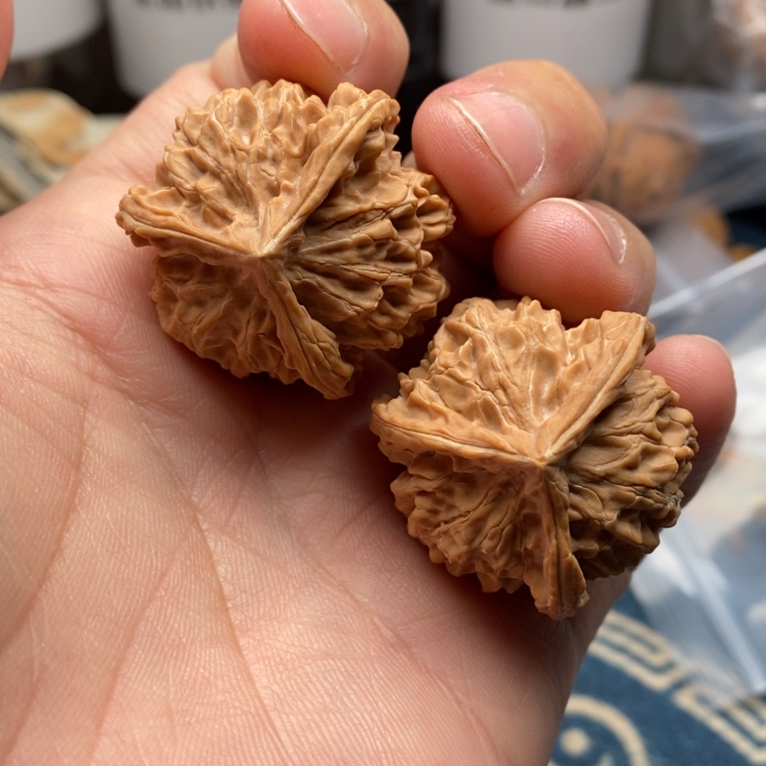 核桃把件三三盘山三棱