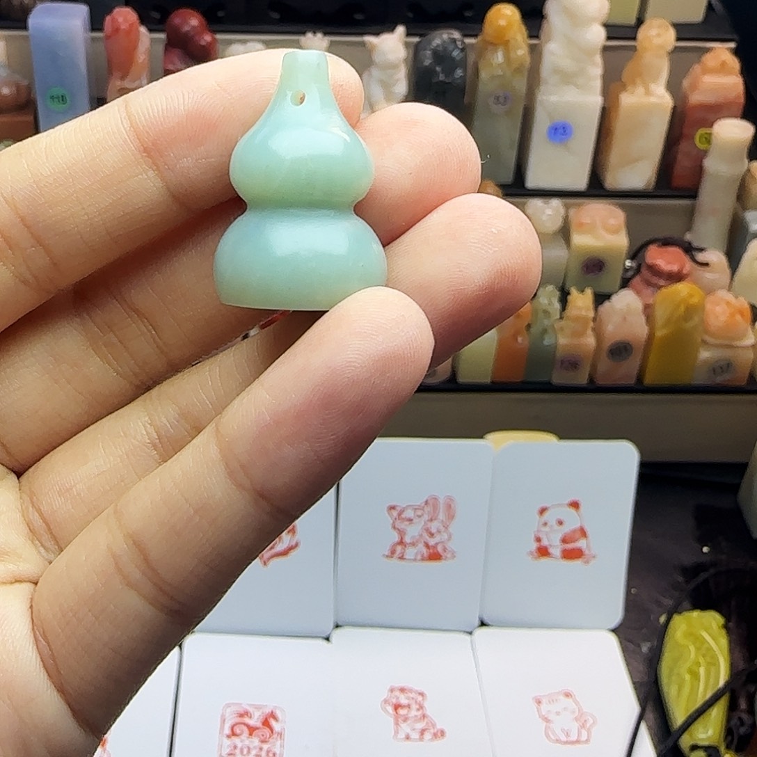 崔***菡寿山石印石1.8天青蓝 葫芦 纯手工篆刻 定制