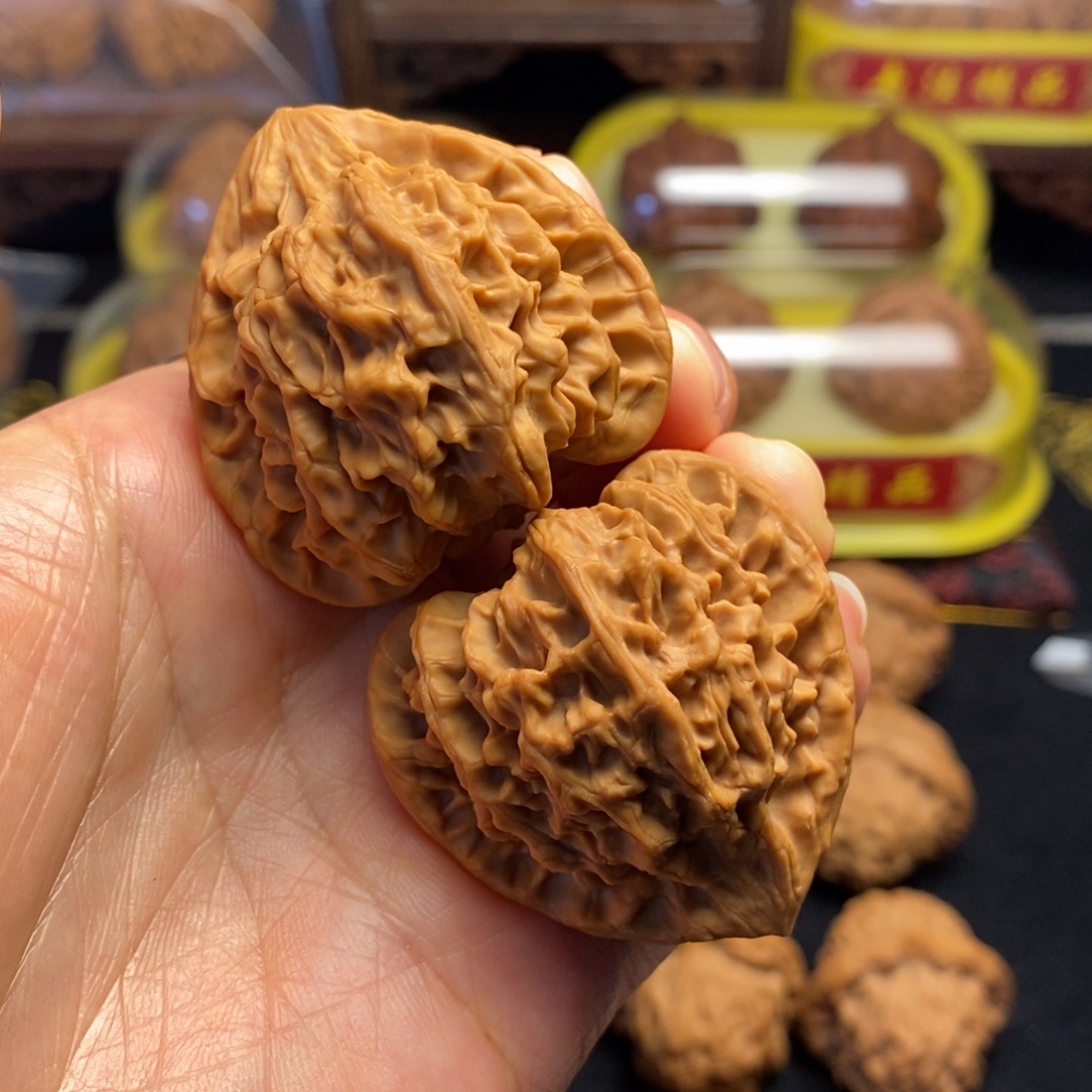 把件桃核龙门涧40