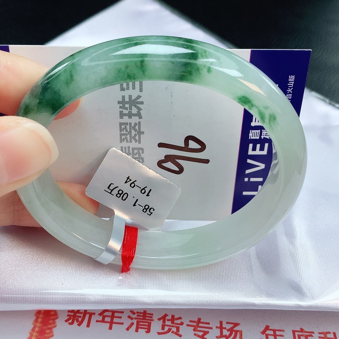 翡翠手镯未镶嵌缅甸天然A货翡翠手镯