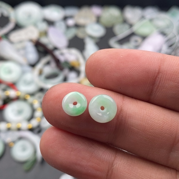 用***3翡翠未镶嵌吊坠(不含链)