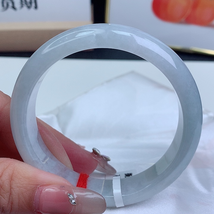 翡翠手镯未镶嵌55.3圈口