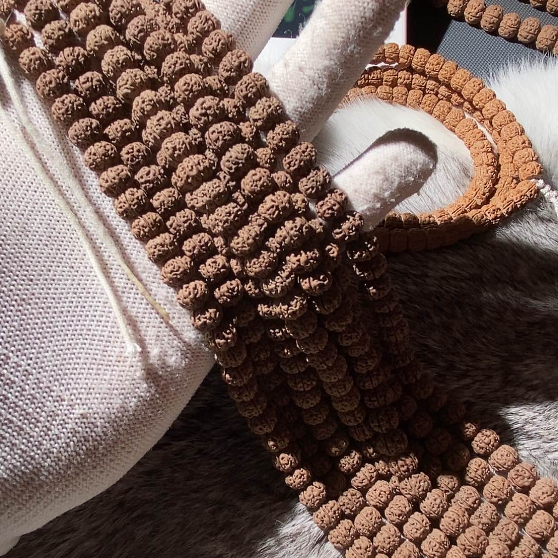 金刚菩提吊坠凹底梅花