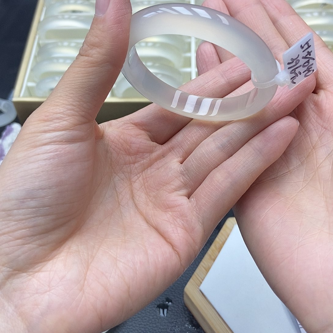 玛瑙/玉髓手镯未镶嵌016号