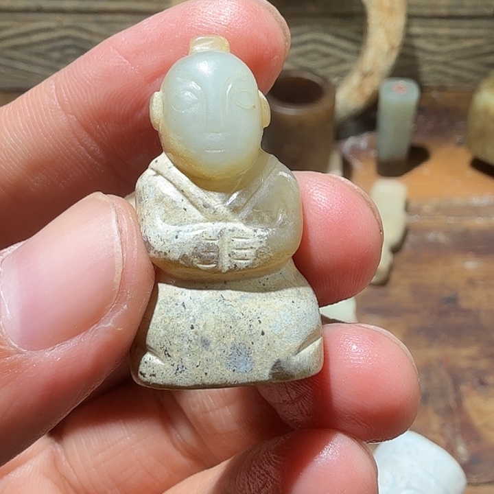 用***4和田玉未镶嵌车挂