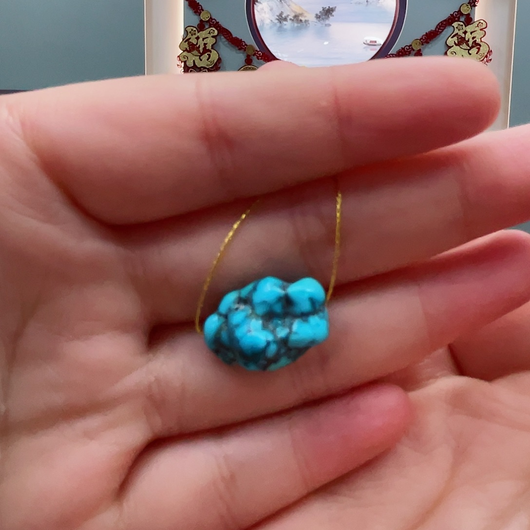 绿松石颈饰未镶嵌